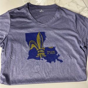 Xtream Tek v neck tee size XL.